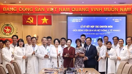 Nâng cao hiệu quả điều trị, chăm sóc sức khỏe cho CBCS và người dân