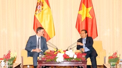 Thủ tướng Tây Ban Nha Pedro Sánchez kết thúc chuyến thăm chính thức Việt Nam