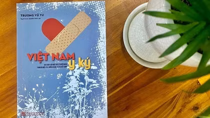 “Việt Nam y ký” - bài ca về người thầy thuốc chống đại dịch Covid
