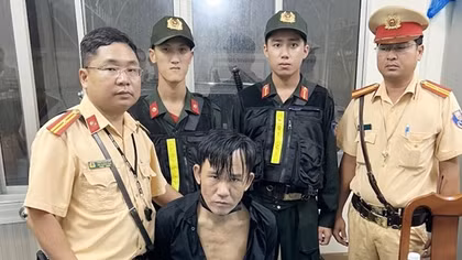 Giữ vững bình yên “cửa ngõ” miền Tây