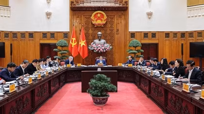 Xây dựng chính sách vượt trội, cạnh tranh để thí điểm một số khu thương mại tự do