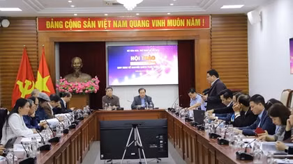 Đề nghị quy định tiêu chí giám khảo, tránh tình trạng nhà thơ đi chấm văn xuôi