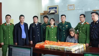 Công an Nghệ An triệt xóa đường dây ma túy xuyên quốc gia, thu giữ 30 kg ma túy đá