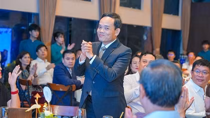 Bí thư Thành ủy Trần Lưu Quang gặp gỡ, trả lời từng vấn đề lãnh đạo các trường đại học nêu ra