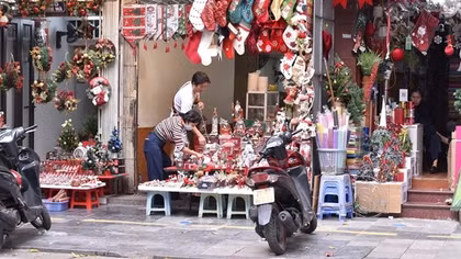 Thị trường Giáng sinh giá không biến động, nhưng sức mua giảm