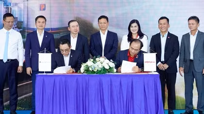 Vietjet hợp tác cùng Petrolimex sử dụng nhiên liệu SAF: Hành trình chuyển đổi xanh của ngành hàng không