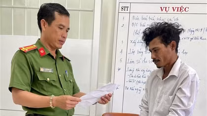 Công an phường ở Cà Mau bắt nhiều đối tượng truy nã