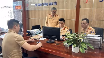 Người dân hài lòng với lực lượng Công an trong cấp đổi GPLX