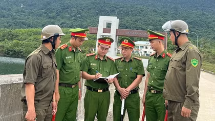 Bảo vệ bình yên vùng đất bên dãy núi Hòn Ông