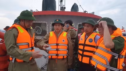 Quảng Ninh huy động 1.000 người, 100 tàu, xuồng nỗ lực tìm kiếm nạn nhân trước khi bão đổ bộ