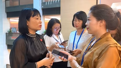 Từ vụ Hoa hậu Thuỳ Tiên: Cần xử lý nghiêm người nổi tiếng tiếp tay hàng giả