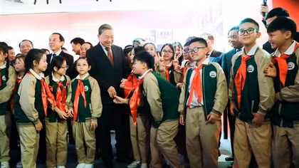 Tổng Bí thư Tô Lâm tham quan Triển lãm “Đảng Cộng sản Việt Nam từ Đại hội đến Đại hội”