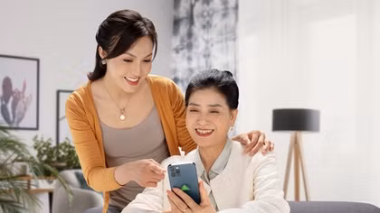Phát Lộc khi tham gia gửi tiết kiệm tại BIDV