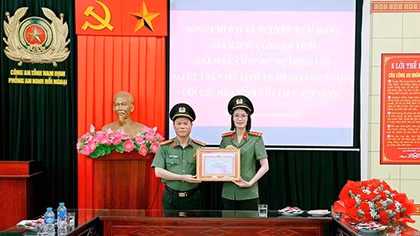 Nam Định khen thưởng nữ Đại uý An ninh tham gia lực lượng GGHB LHQ