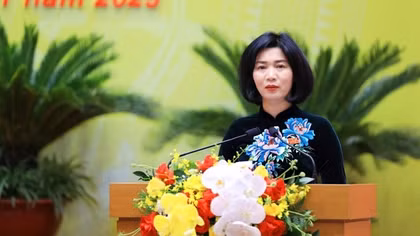 Đồng chí Phùng Thị Hồng Hà làm Chủ tịch HĐND TP Hà Nội