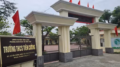 Công an vào cuộc điều tra vụ nữ sinh lớp 7 nghi tự uống độc dược