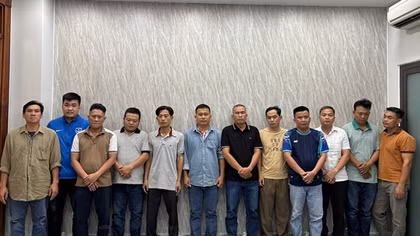 12 bảo vệ tại khu công nghệ cao nhận tiền “chung chi” của doanh nghiệp vận tải