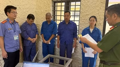 Khởi tố Phó Giám đốc Bệnh viện Phổi Hà Nội làm giả bệnh án