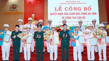 Những người gương mẫu, tiên phong