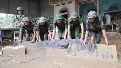 Kỳ 2: Từ “mệnh lệnh cứu dân” đến “mệnh lệnh vì dân mà ở lại”