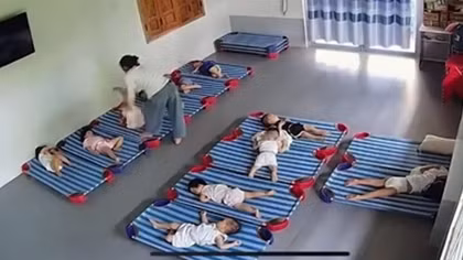 Tạm dừng hoạt động nhóm trẻ xảy ra bạo hành trẻ em, tiếp tục điều tra xử lý