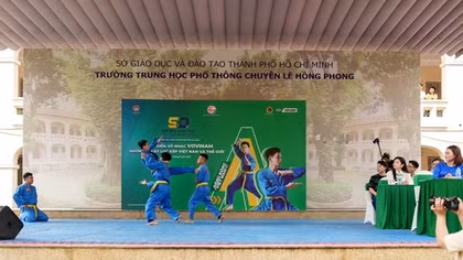 Cùng dàn sao Việt tiếp sức học sinh trước kỷ lục đồng diễn Vovinam