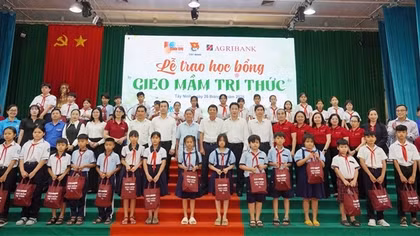 Thêm 200 học sinh có hoàn cảnh khó khăn tại tỉnh Tây Ninh được nhận học bổng “Gieo mầm tri thức”