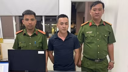 Nam công nhân kiếm hàng chục triệu đồng/tháng từ cho đồng nghiệp vay lãi "cắt cổ"