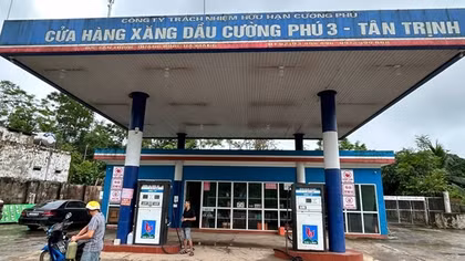 Giá xăng dầu giảm nhẹ