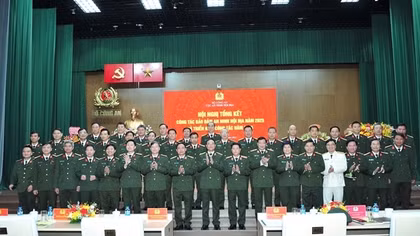 Thay đổi tư duy, cách làm, triển khai quyết liệt, thực chất các mặt công tác an ninh nội địa