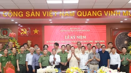 Các trường CAND phía Nam kỷ niệm 43 năm Ngày Nhà giáo Việt Nam