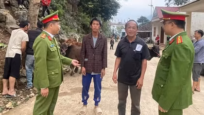 Nhịp sống mới của những xóm đồng bào Mông trên đỉnh núi (bài 1)