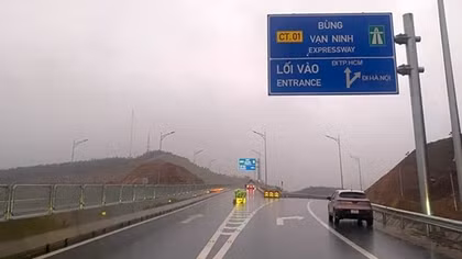 Thay đổi thông tin trên bảng chỉ dẫn cao tốc Bắc-Nam đoạn qua Quảng Trị