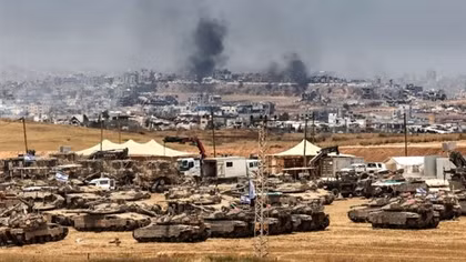 Lữ đoàn bộ binh và thiết giáp Israel rầm rập kéo đến Gaza