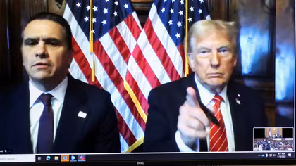 Ông Trump nói gì trong phiên tòa xử vụ liên quan ngôi sao phim người lớn?
