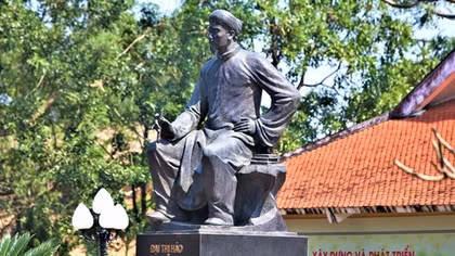 Hơn hai thế kỷ vẫn nghe tiếng Nguyễn Du