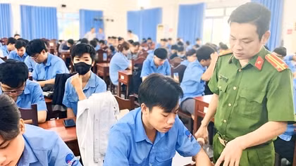 Công an Cà Mau tăng cường truyền thông chính sách trong phổ biến pháp luật
