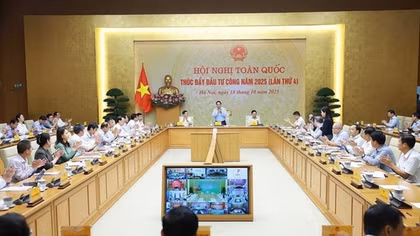 Mỗi công trình hoàn thành mang lại niềm vui, hạnh phúc cho nhân dân