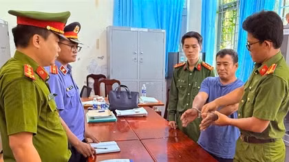 Bắt thêm đối tượng trong vụ lừa bán đất Sân bay quốc tế Phú Quốc