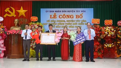 Sức sống mới trên quê hương Hòa Phong anh hùng