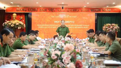 Phòng ngừa, đấu tranh tội phạm, vi phạm pháp luật về vũ khí, vật liệu nổ, công cụ hỗ trợ và pháo
