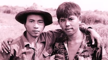Bài 1: Người thứ ba trong “Hai người lính” bất ngờ xuất hiện