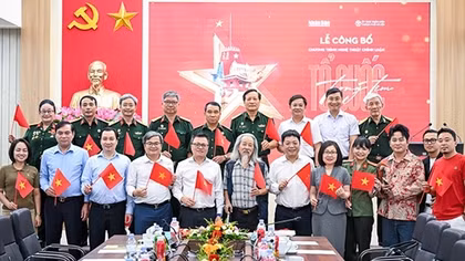 Gần 50 ngàn người sẽ hát Quốc ca trong concert Tổ quốc trong tim