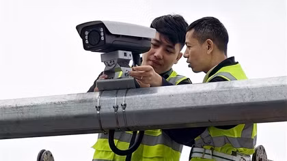 Cận cảnh gần 2.000 camera AI đang được lắp đặt ở Hà Nội