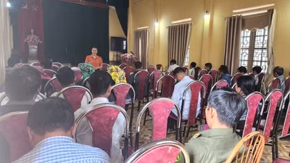Đưa chính sách nhân văn đến gần bà con vùng cao