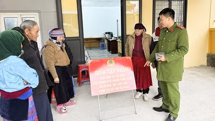 Giữ bình yên cho vùng đất "đá nở hoa"
