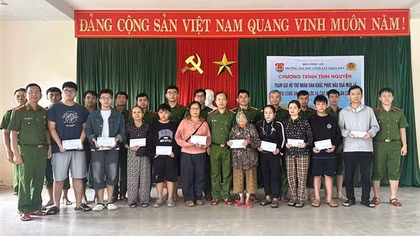 Trường Đại học CSND chung tay cùng nhân dân vùng lũ Đà Nẵng