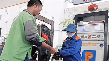 Bảo đảm xăng dầu phục vụ sản xuất và tiêu dùng