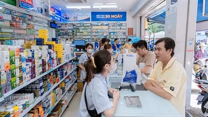 FPT Long Châu đảm bảo phục vụ đầy đủ thuốc, chăm lo sức khoẻ cho bà con xuyên Tết