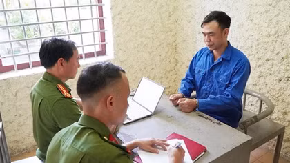 Vỏ bọc nhân ái che đậy âm mưu lừa đảo